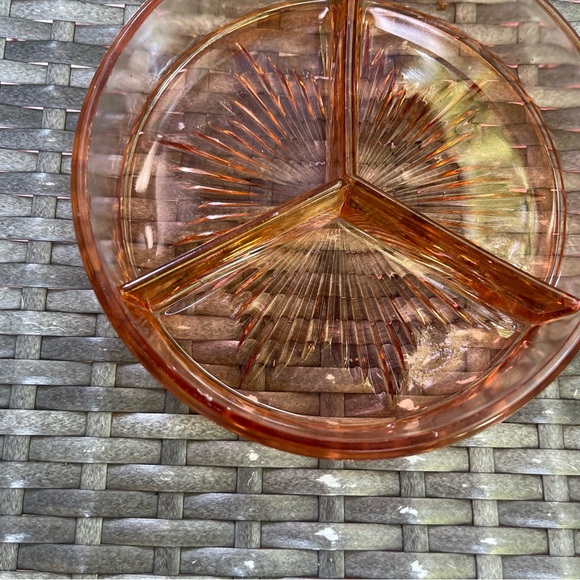 Vintage Pink Depression Glass 3 Part Divided Starburst Dish Candy Nut Relish - Picture 3 of 4
